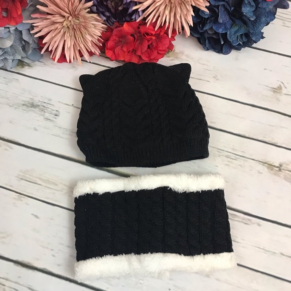 Baby/Toddler Black Hat with Ears Ring Scarf - Picture 7 of 9